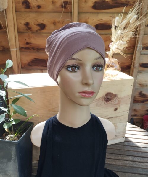 Alternative view of Bonnet Marie