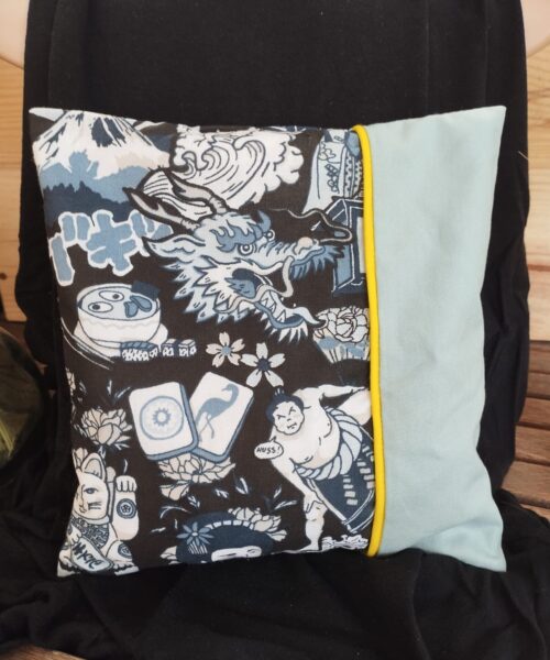 Alternative view of Petite bouillotte Léon