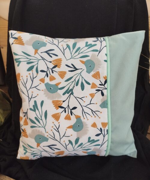 Alternative view of Petite bouillotte Léon