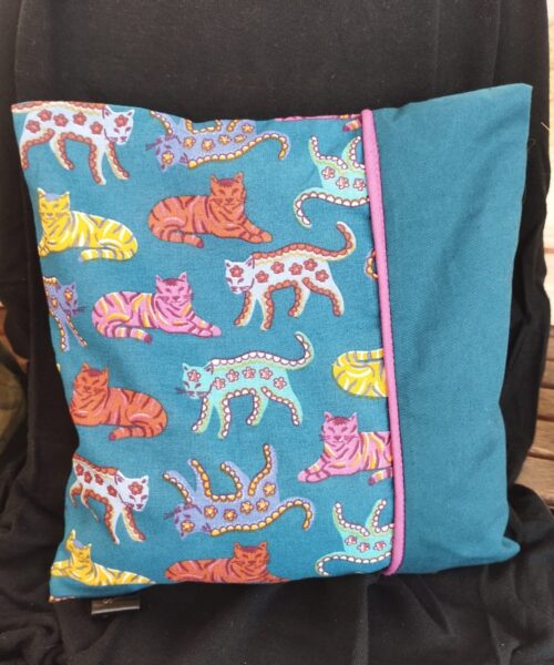 Alternative view of Petite bouillotte Léon