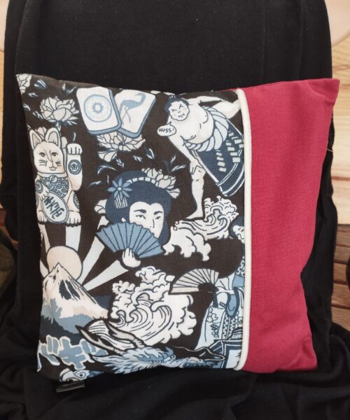 Alternative view of Petite bouillotte Léon