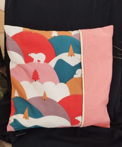 Alternative view of Petite bouillotte Léon